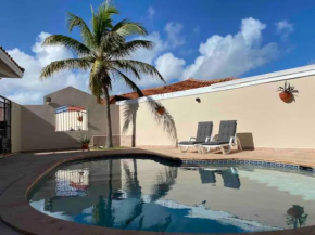 Villa Loki Aruba NEW!!! Villa plus guesthouse en zwembad